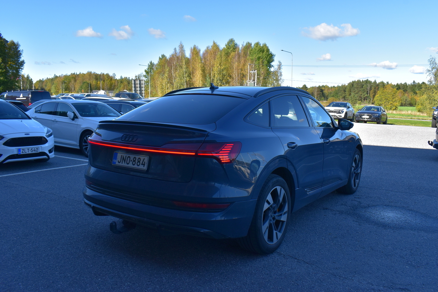 Audi e-tron vaihtoauto