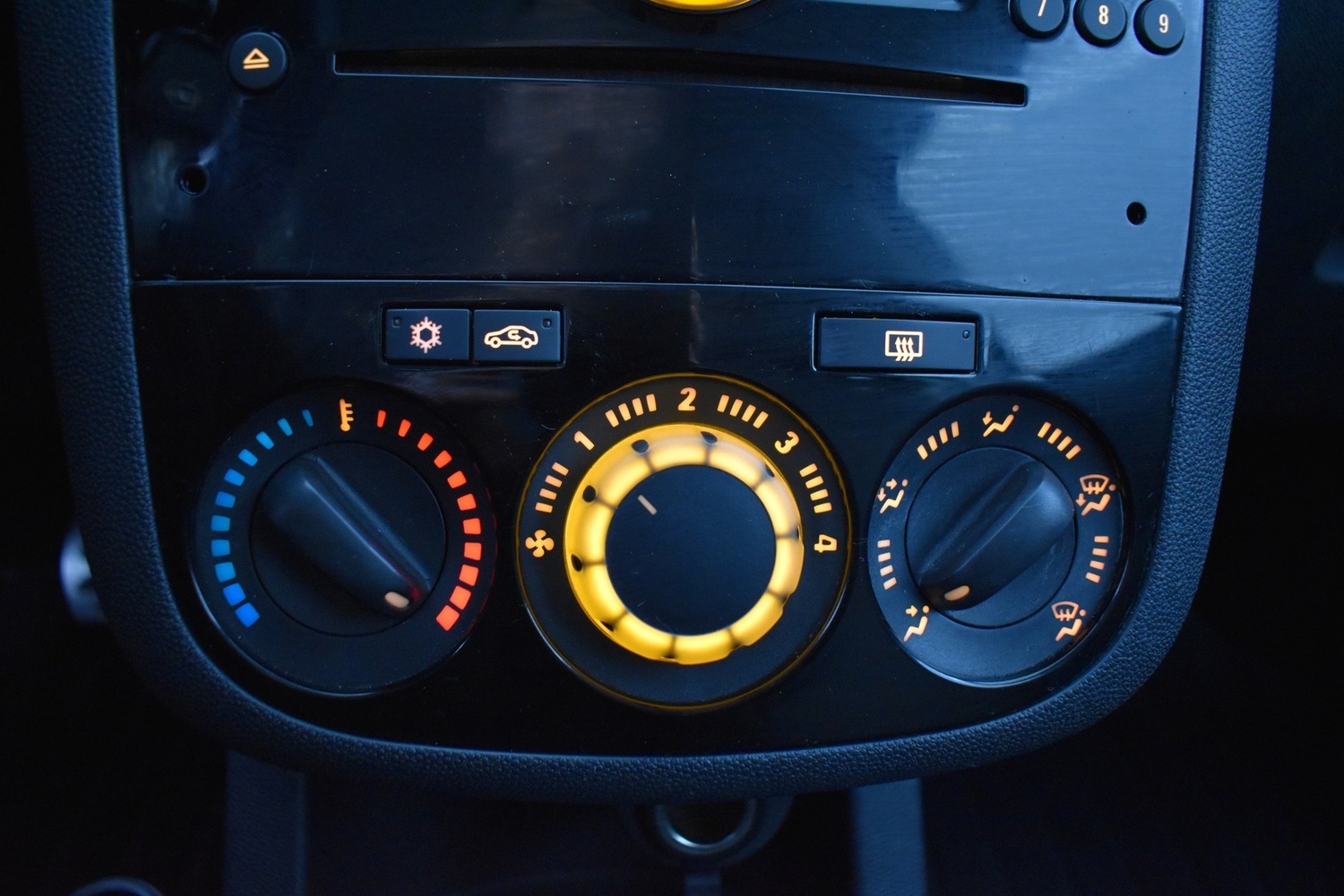 Opel Corsa vaihtoauto