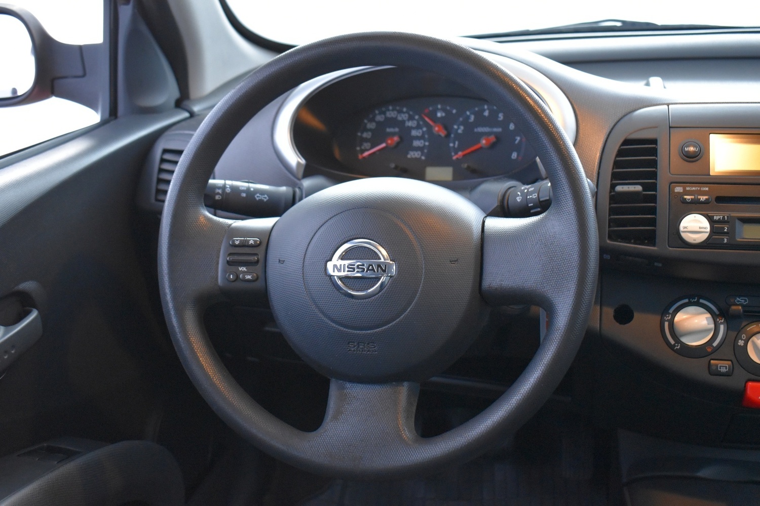 Nissan Micra vaihtoauto