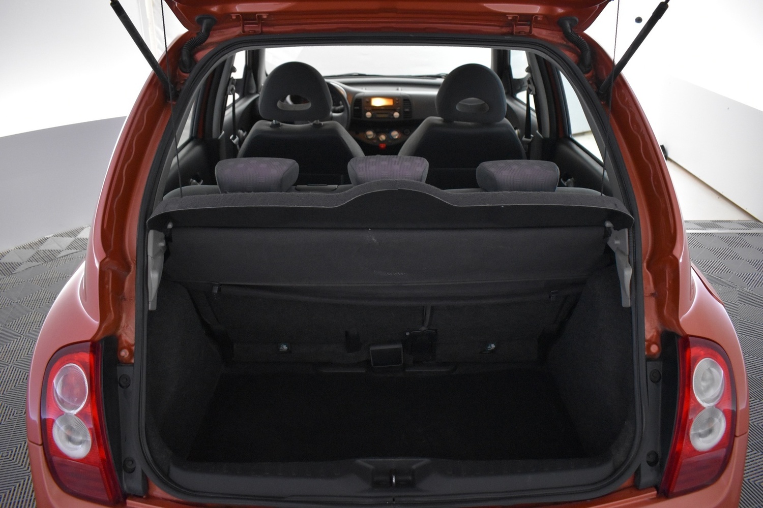Nissan Micra vaihtoauto