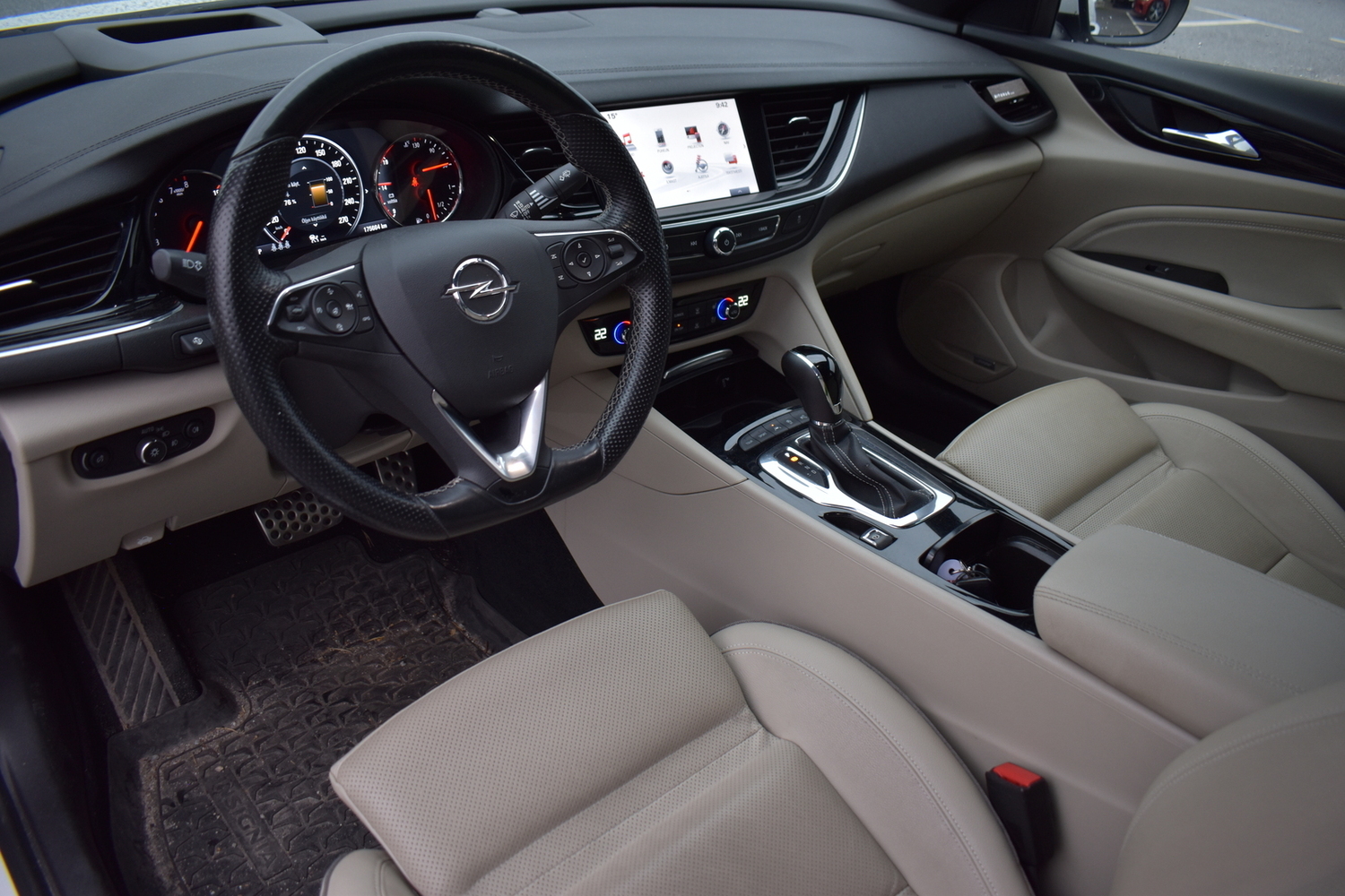Opel Insignia vaihtoauto