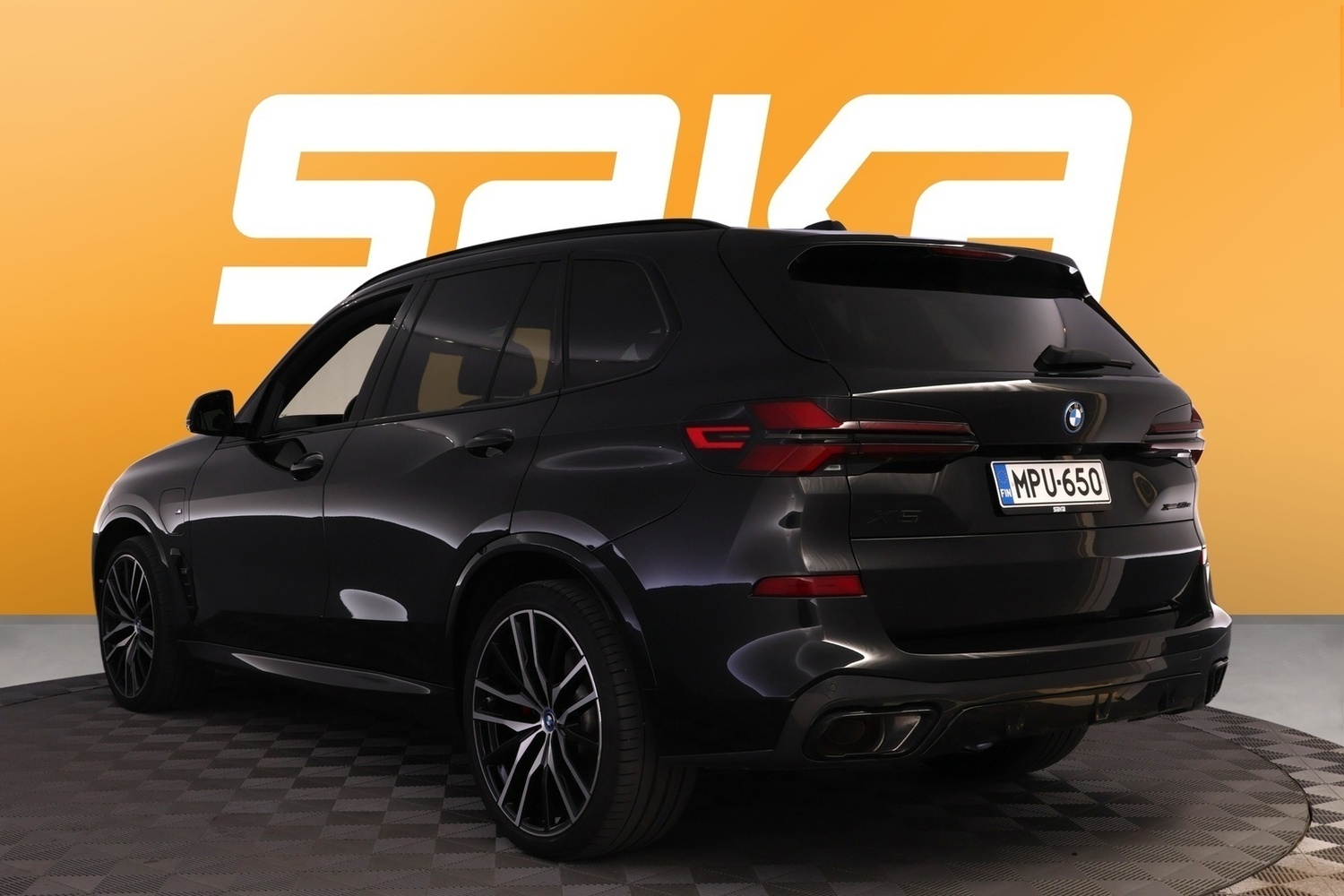 BMW X5 vaihtoauto