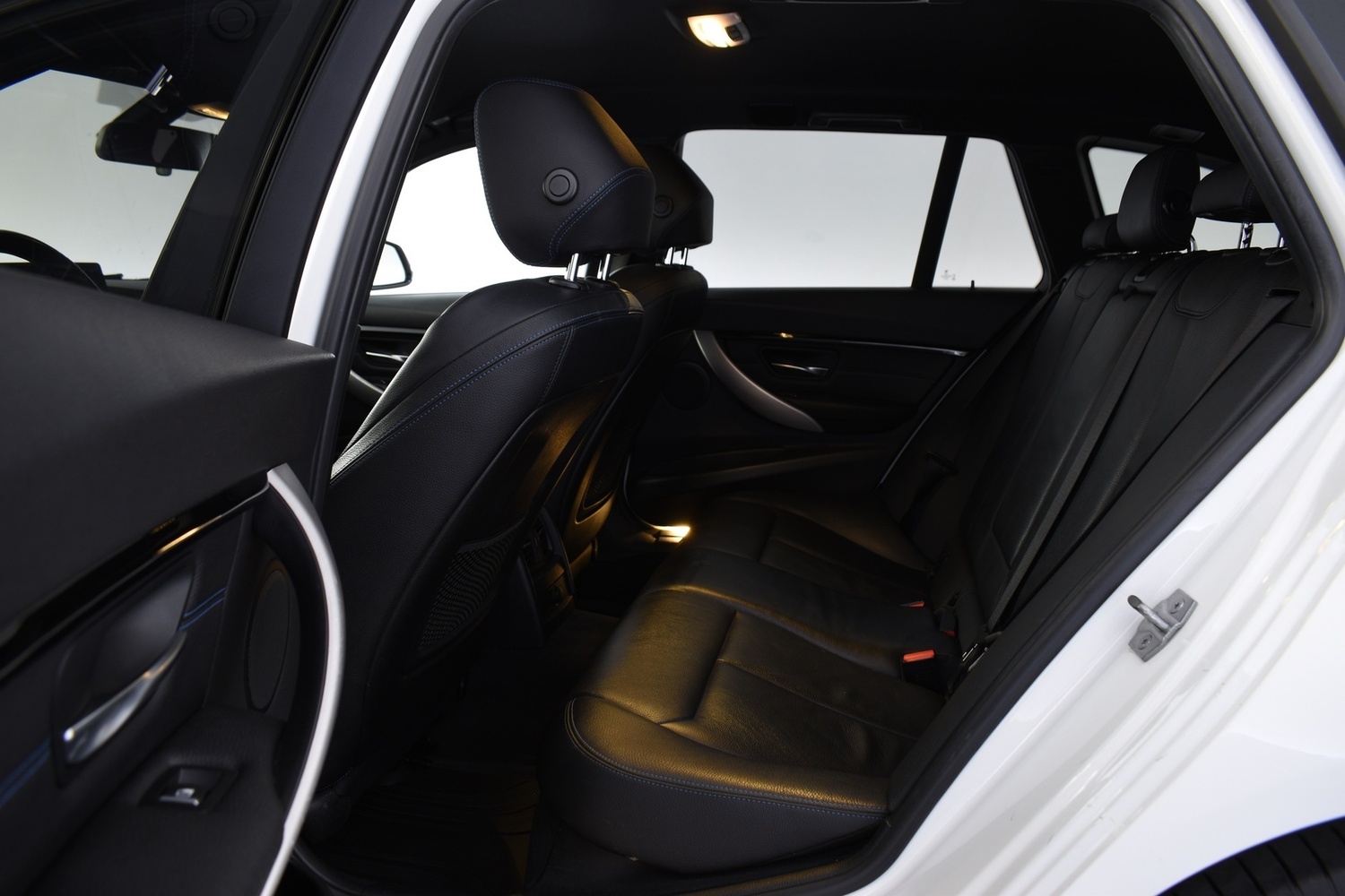 BMW 320 vaihtoauto