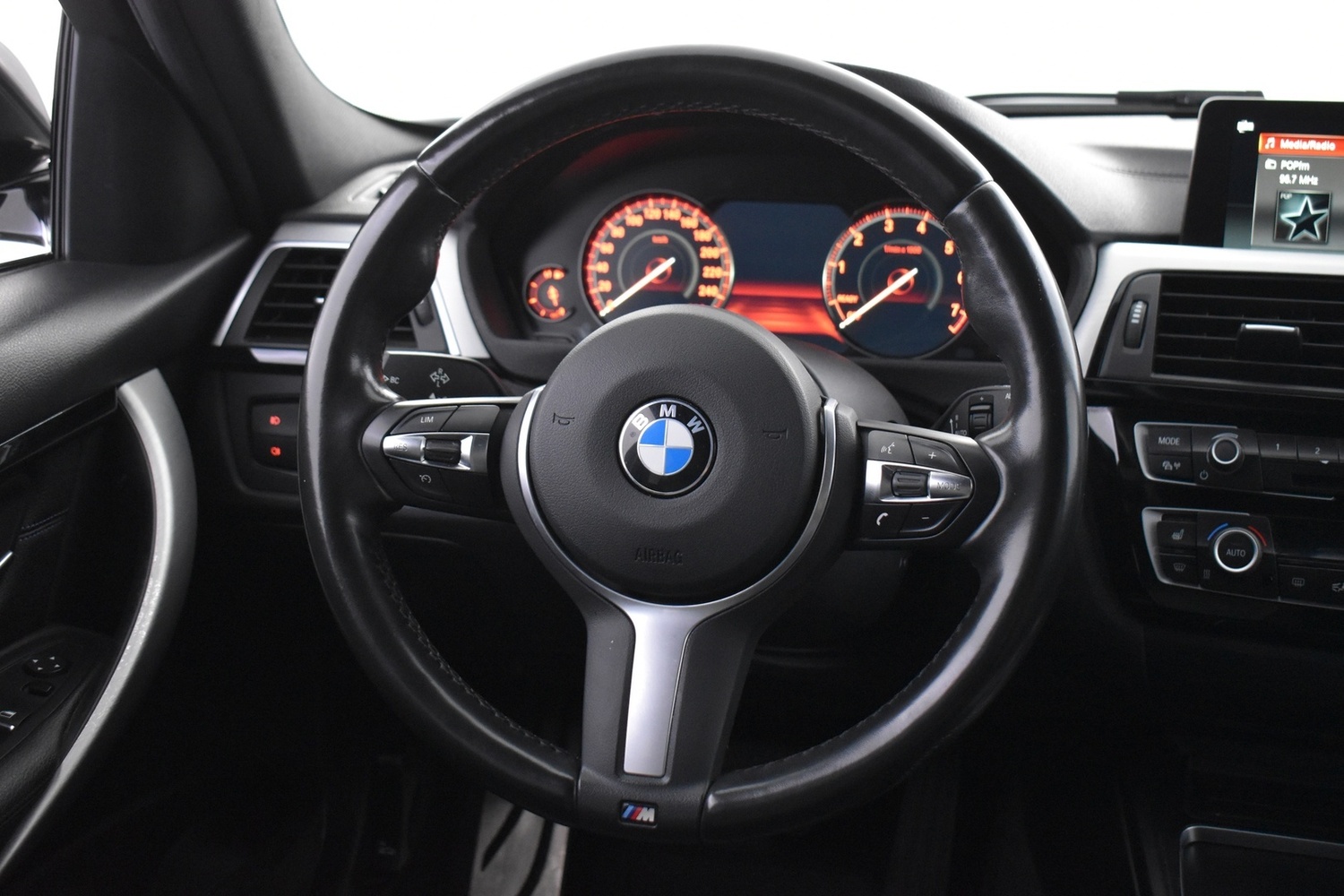 BMW 320 vaihtoauto
