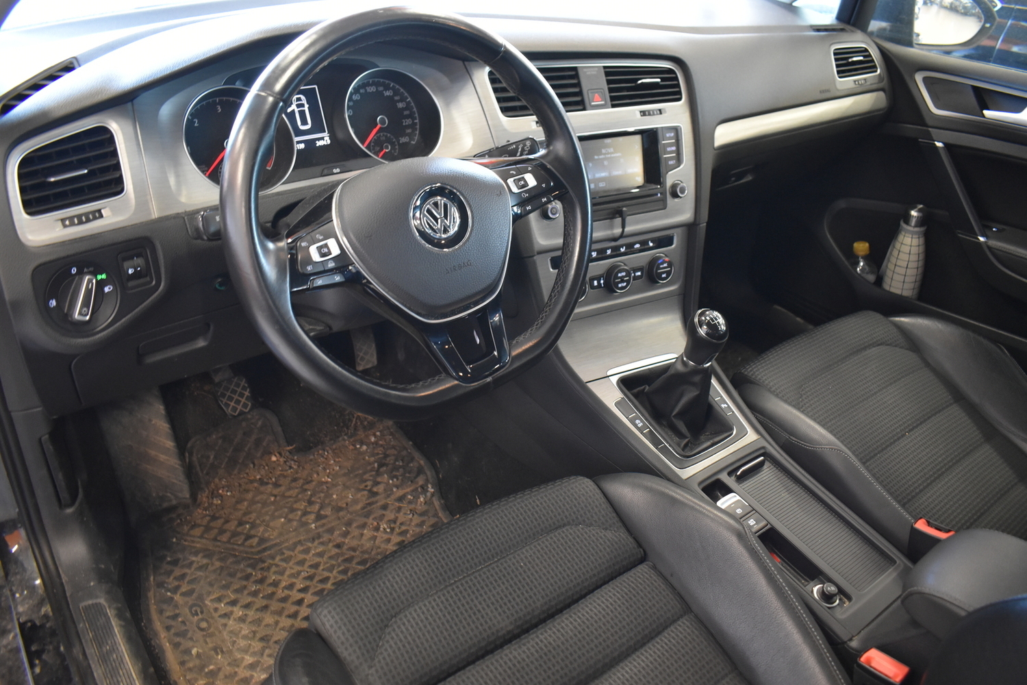 Volkswagen Golf vaihtoauto