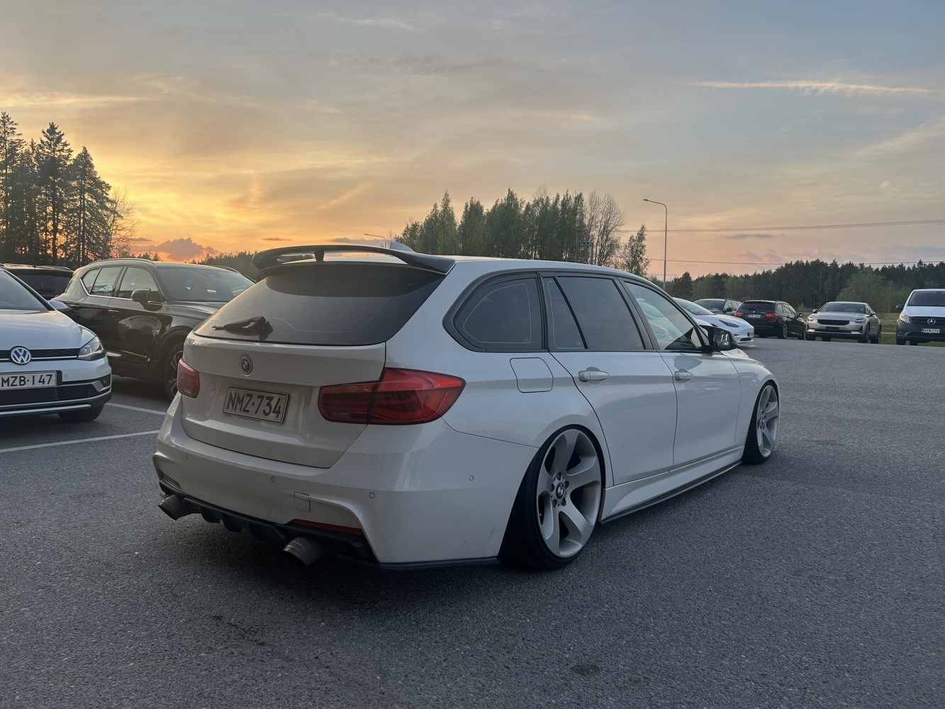 BMW 330 vaihtoauto