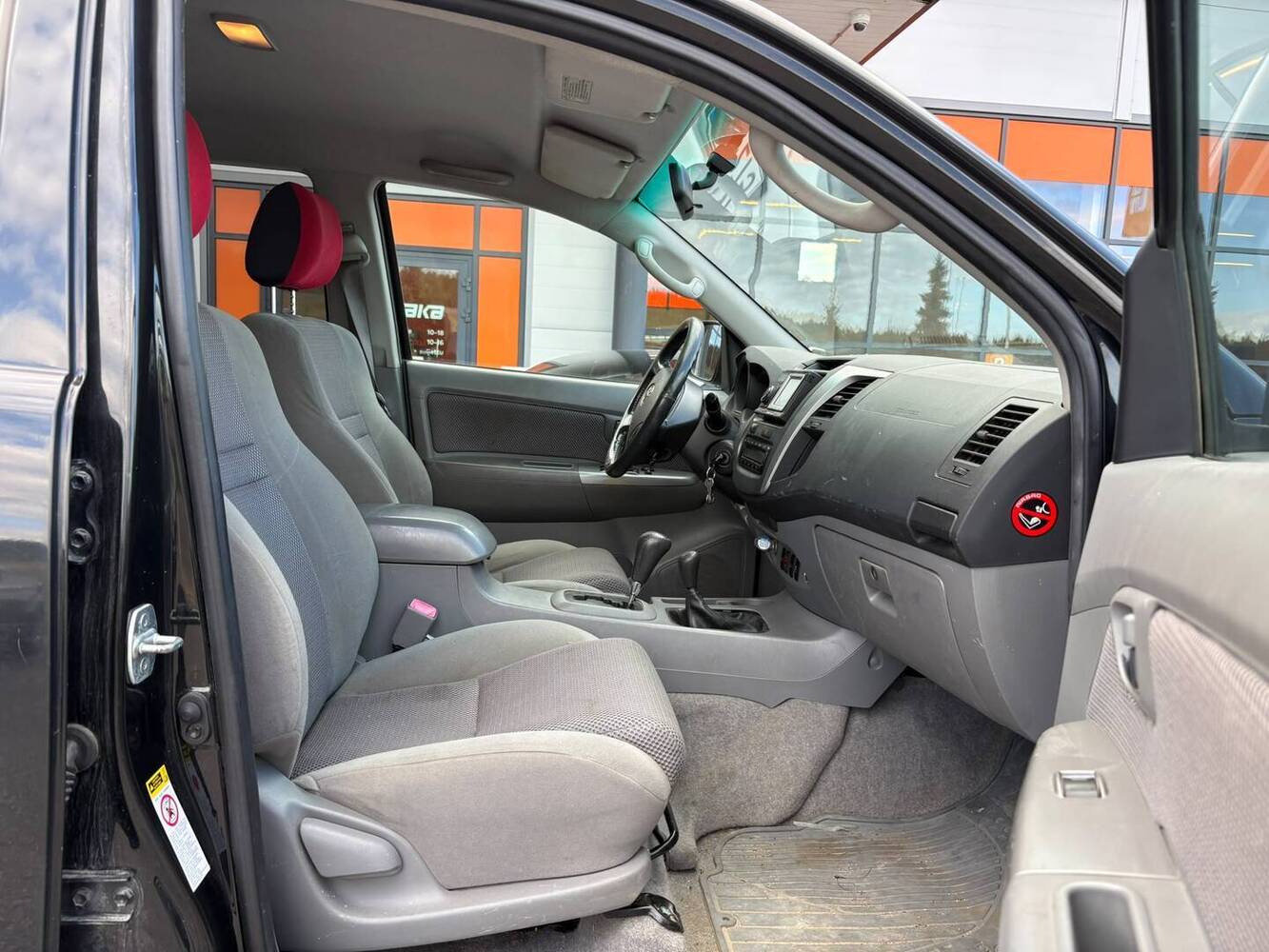 Toyota Hilux vaihtoauto