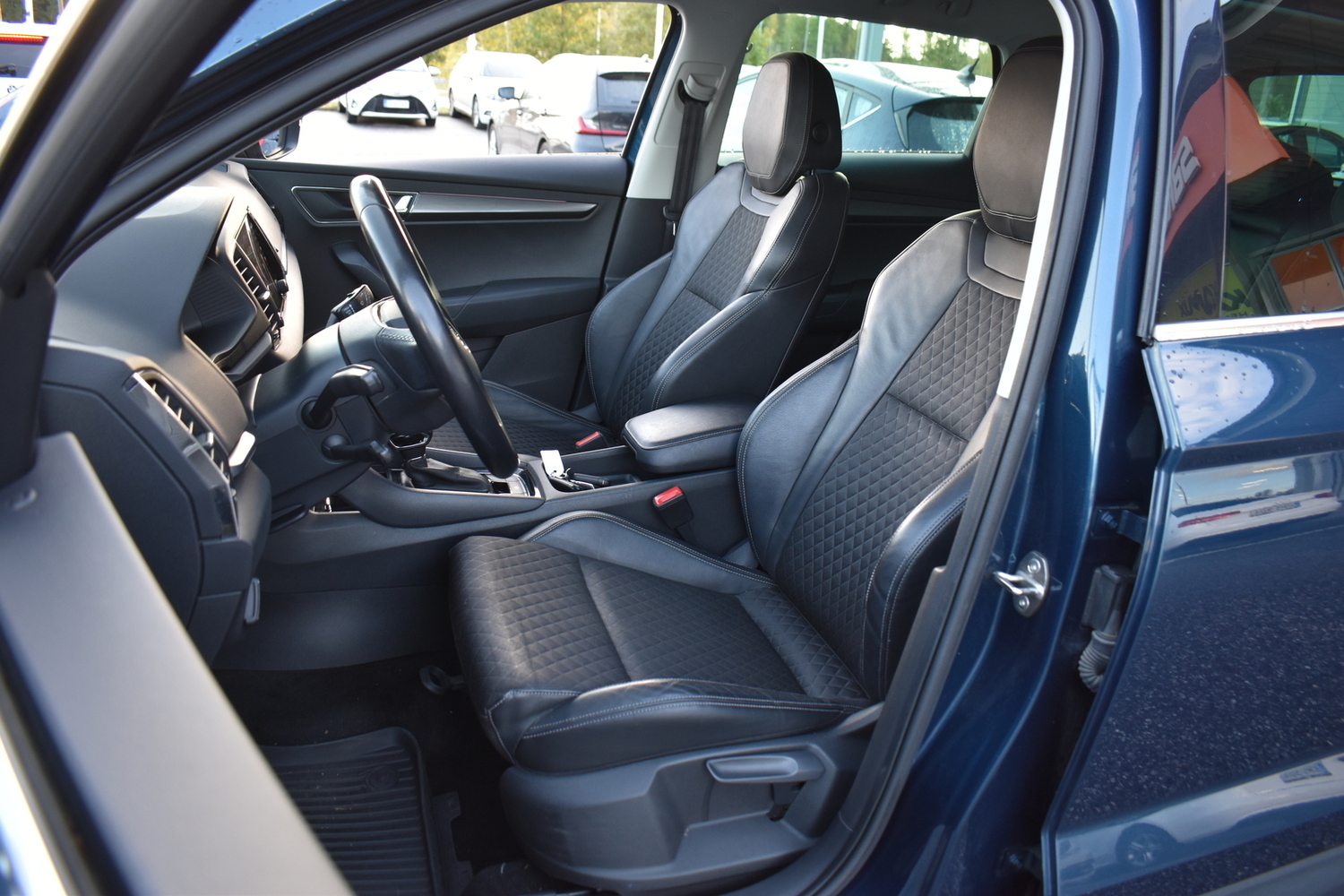 Skoda Karoq vaihtoauto