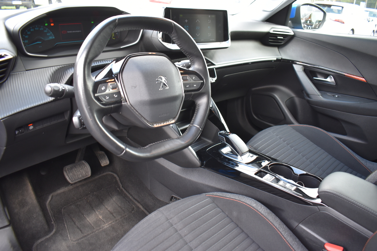 Peugeot e-2008 vaihtoauto