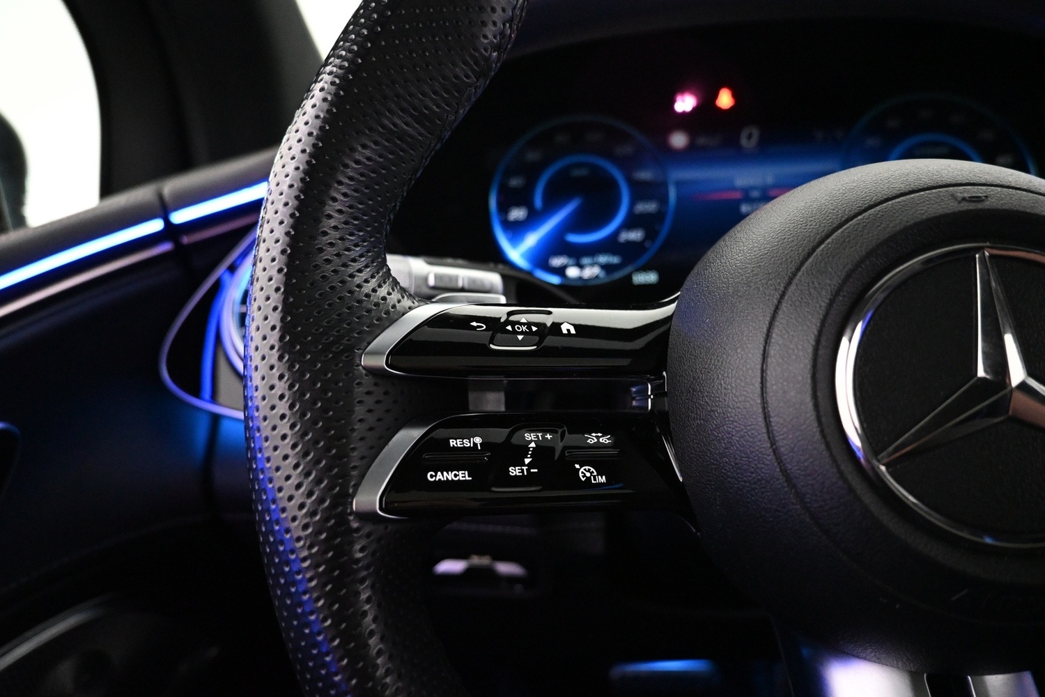 Mercedes-Benz EQS vaihtoauto