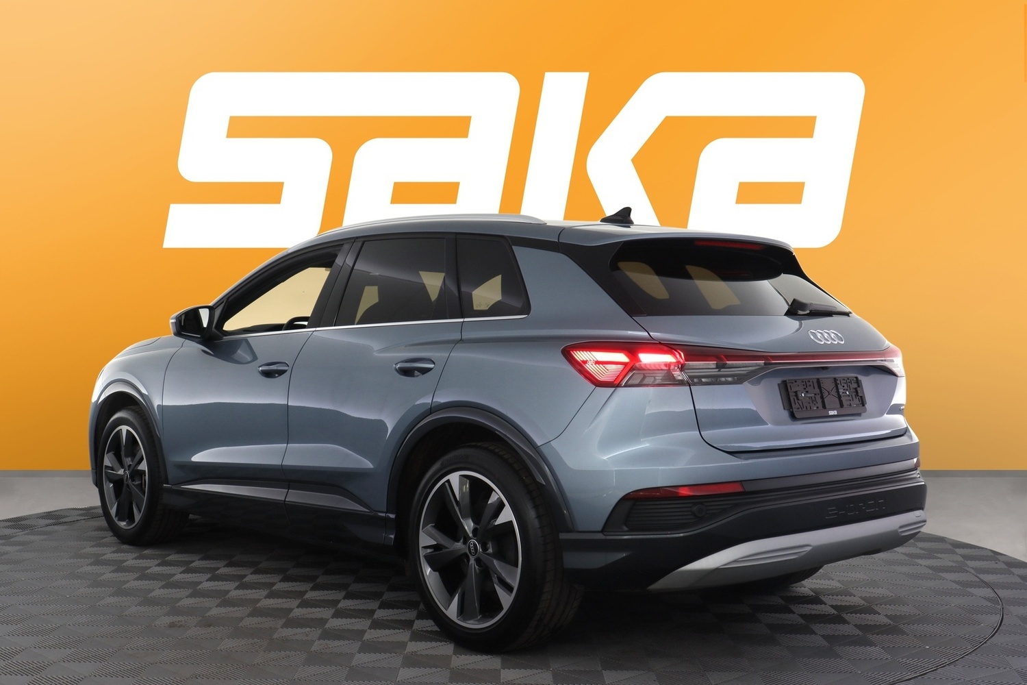 Audi Q4 e-tron vaihtoauto