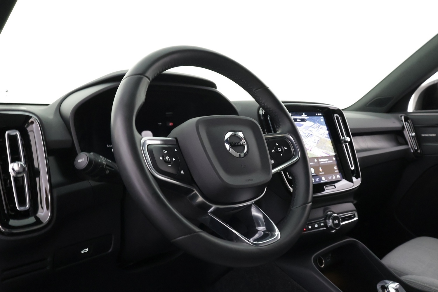 Volvo EX40 vaihtoauto