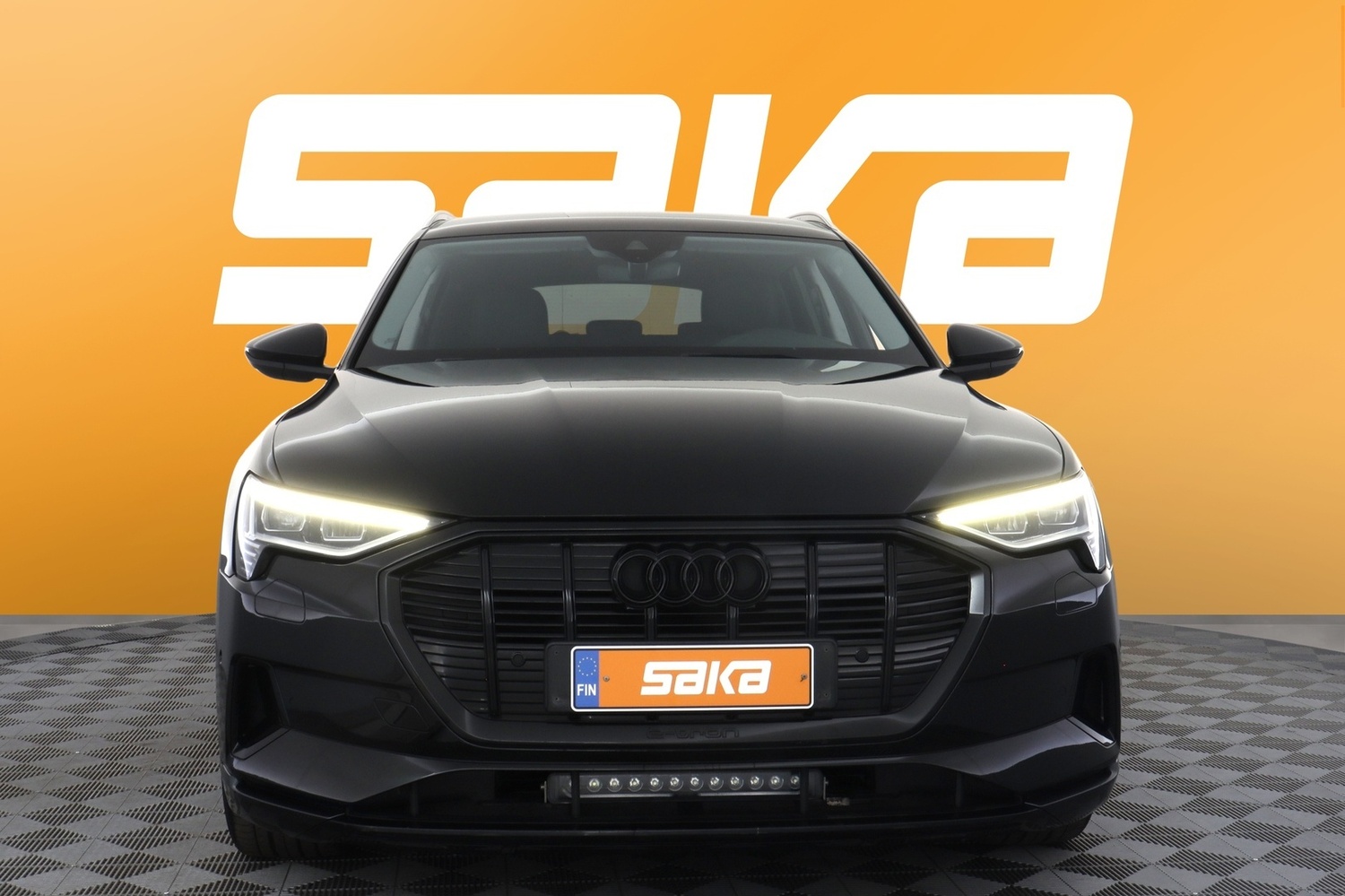 Audi e-tron vaihtoauto