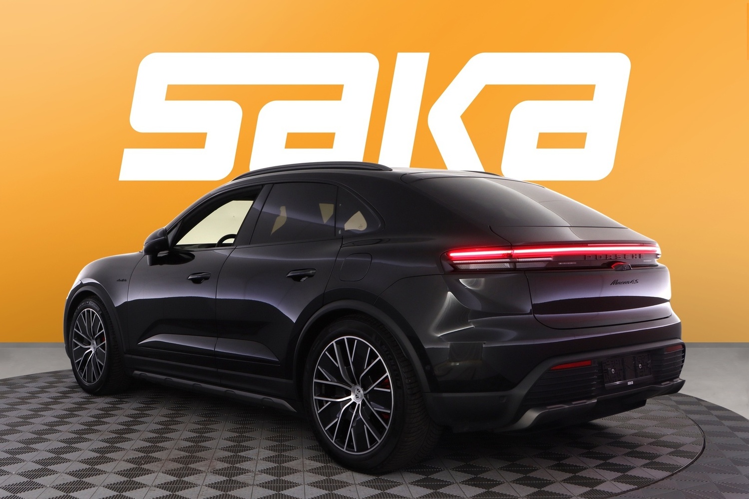 Porsche Macan vaihtoauto