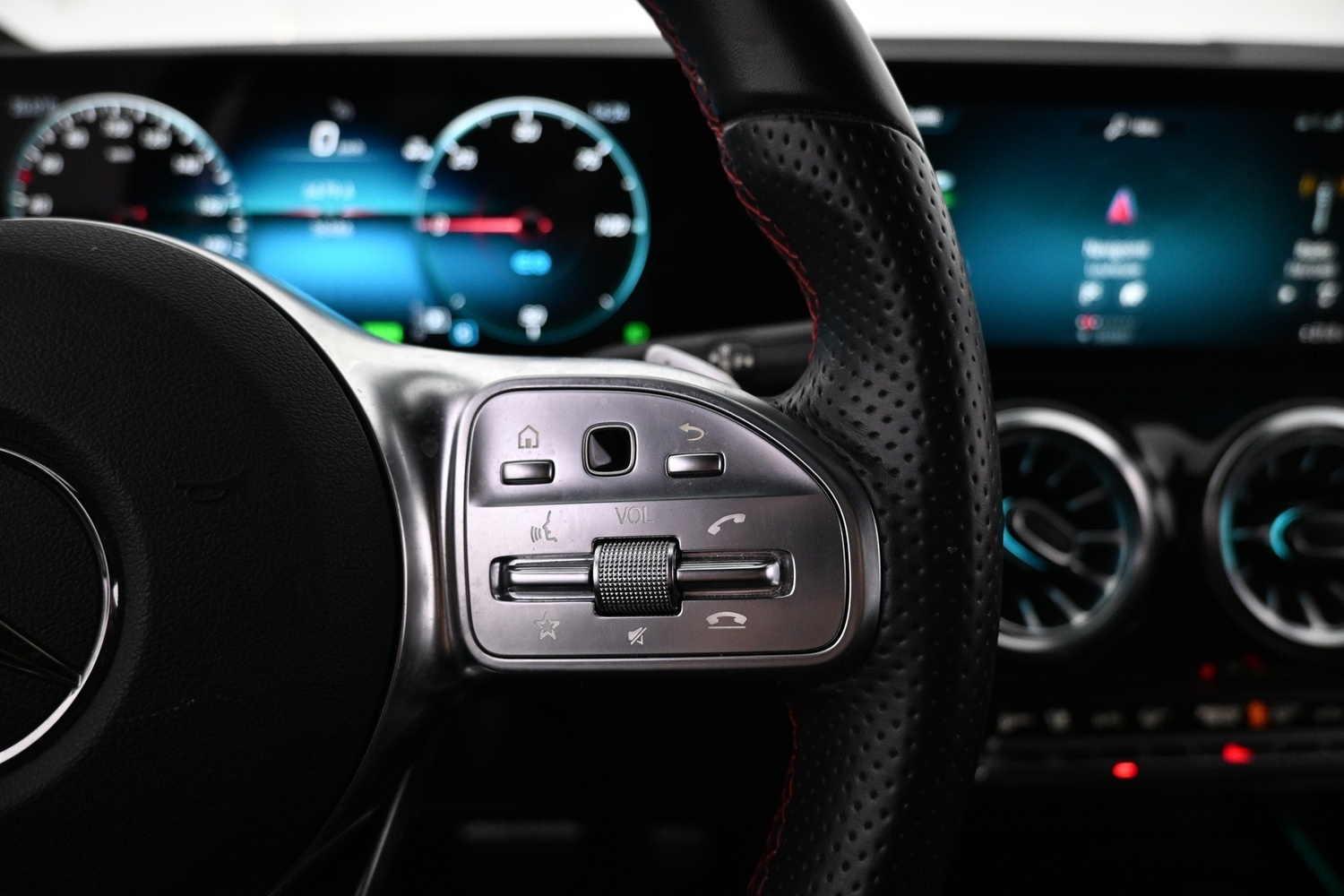 Mercedes-Benz EQA vaihtoauto