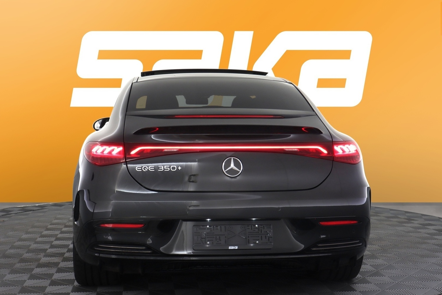 Mercedes-Benz EQE vaihtoauto