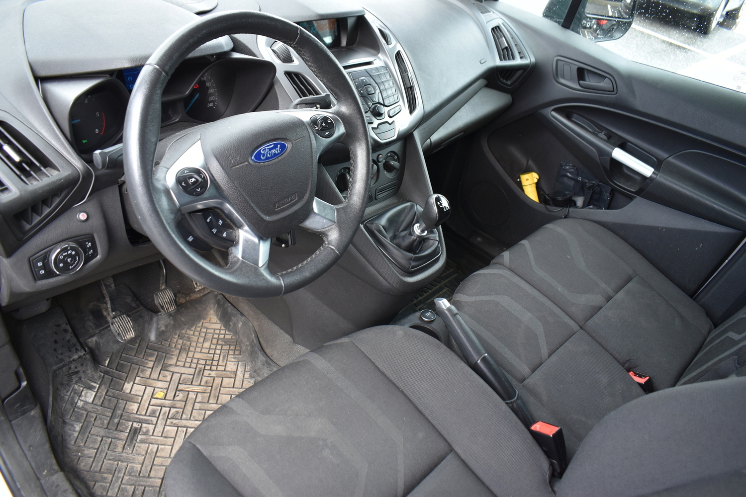 Ford Transit Connect vaihtoauto