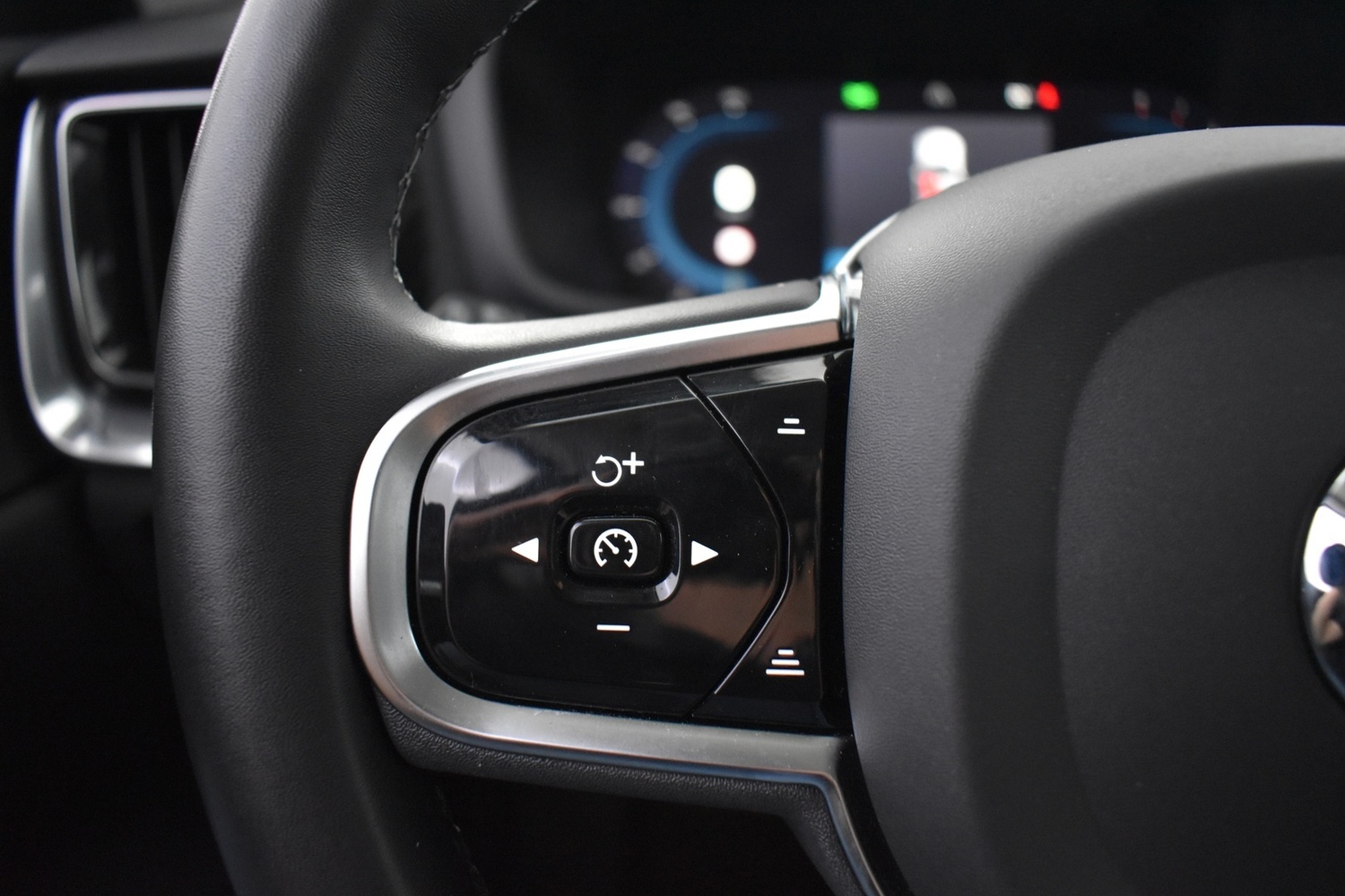 Volvo V60 Cross Country vaihtoauto
