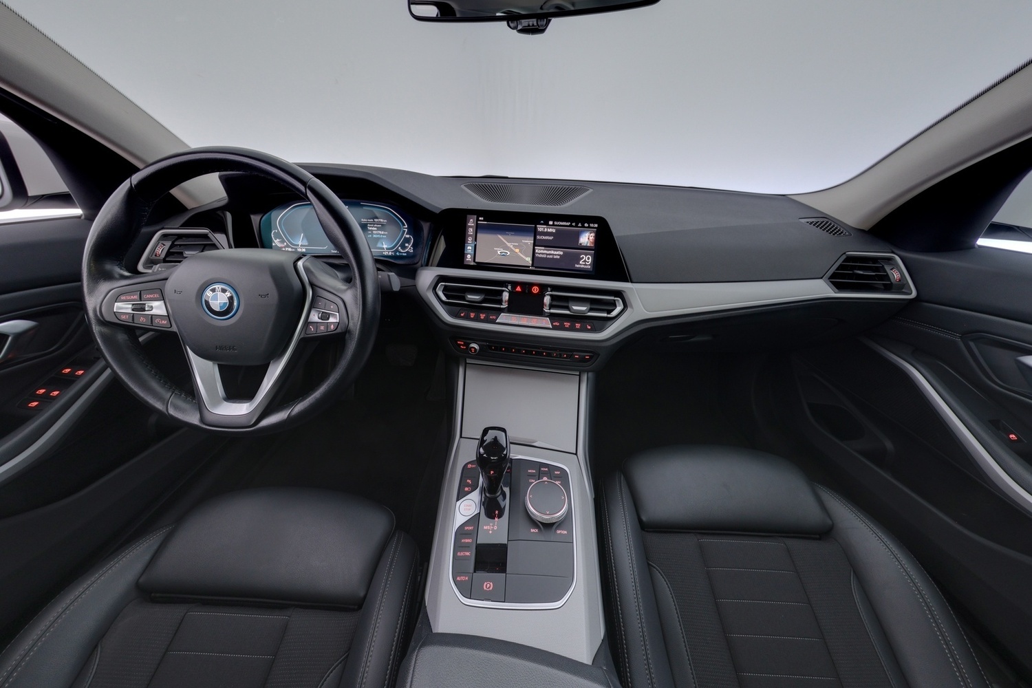 BMW 320 vaihtoauto