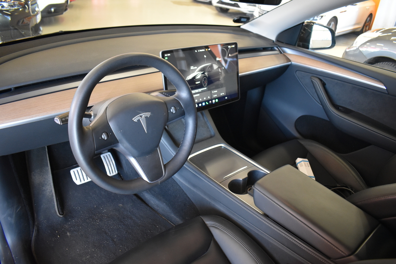 Tesla Model Y vaihtoauto