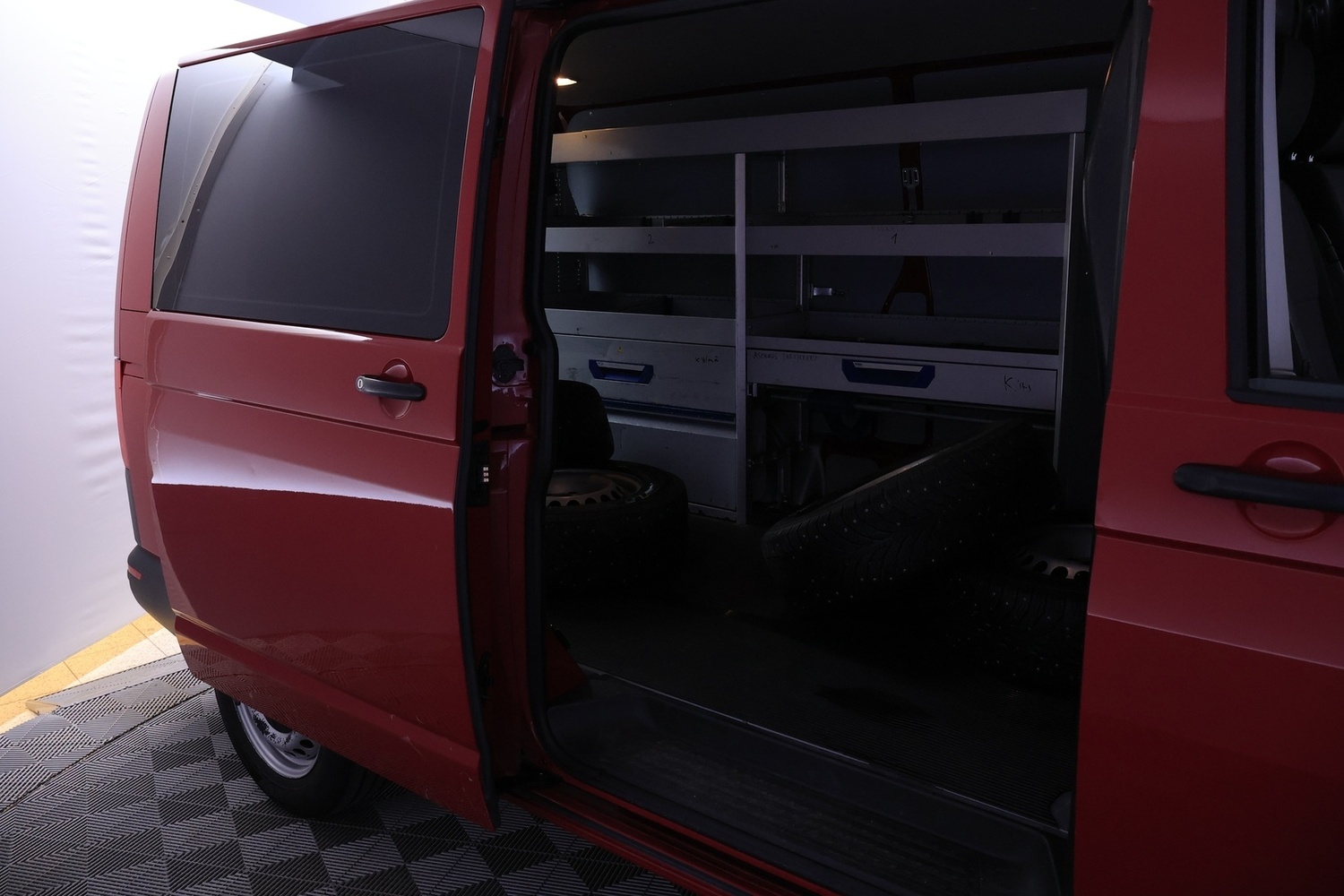 Volkswagen Transporter vaihtoauto