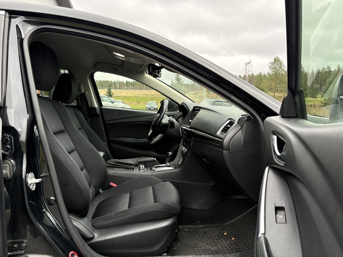 Mazda 6 vaihtoauto