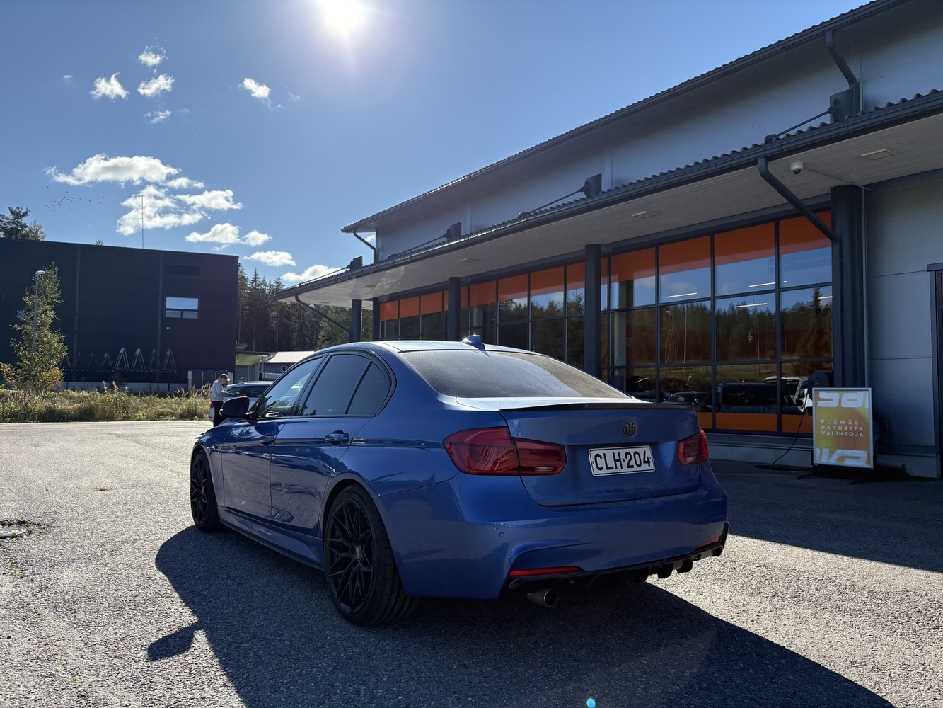BMW 320 vaihtoauto