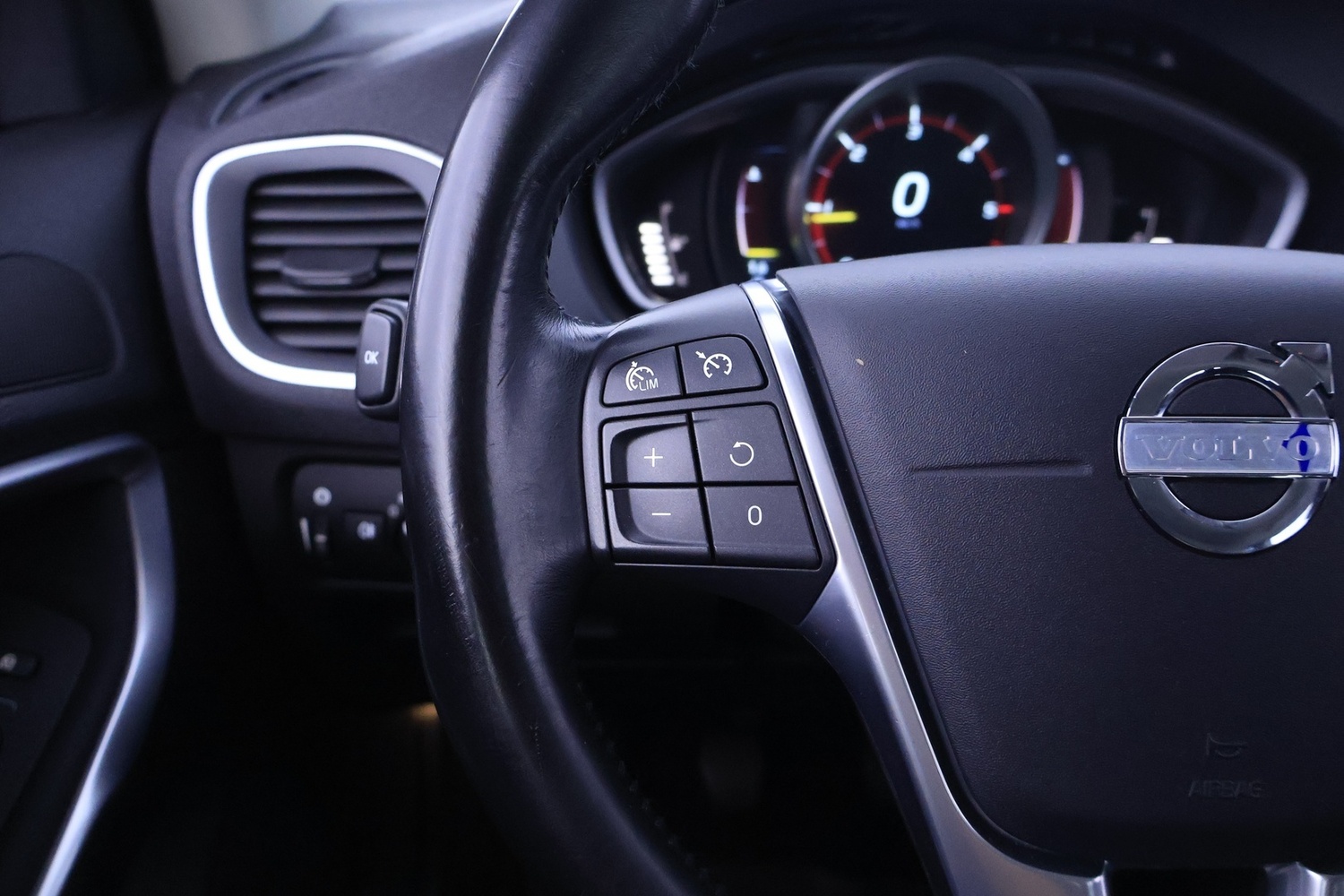 Volvo V40 vaihtoauto