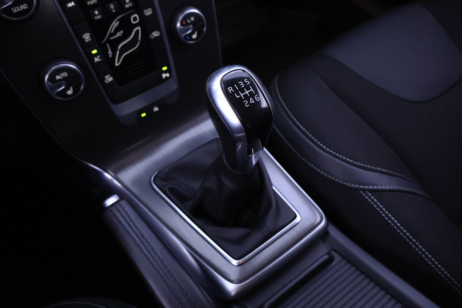 Volvo V40 vaihtoauto