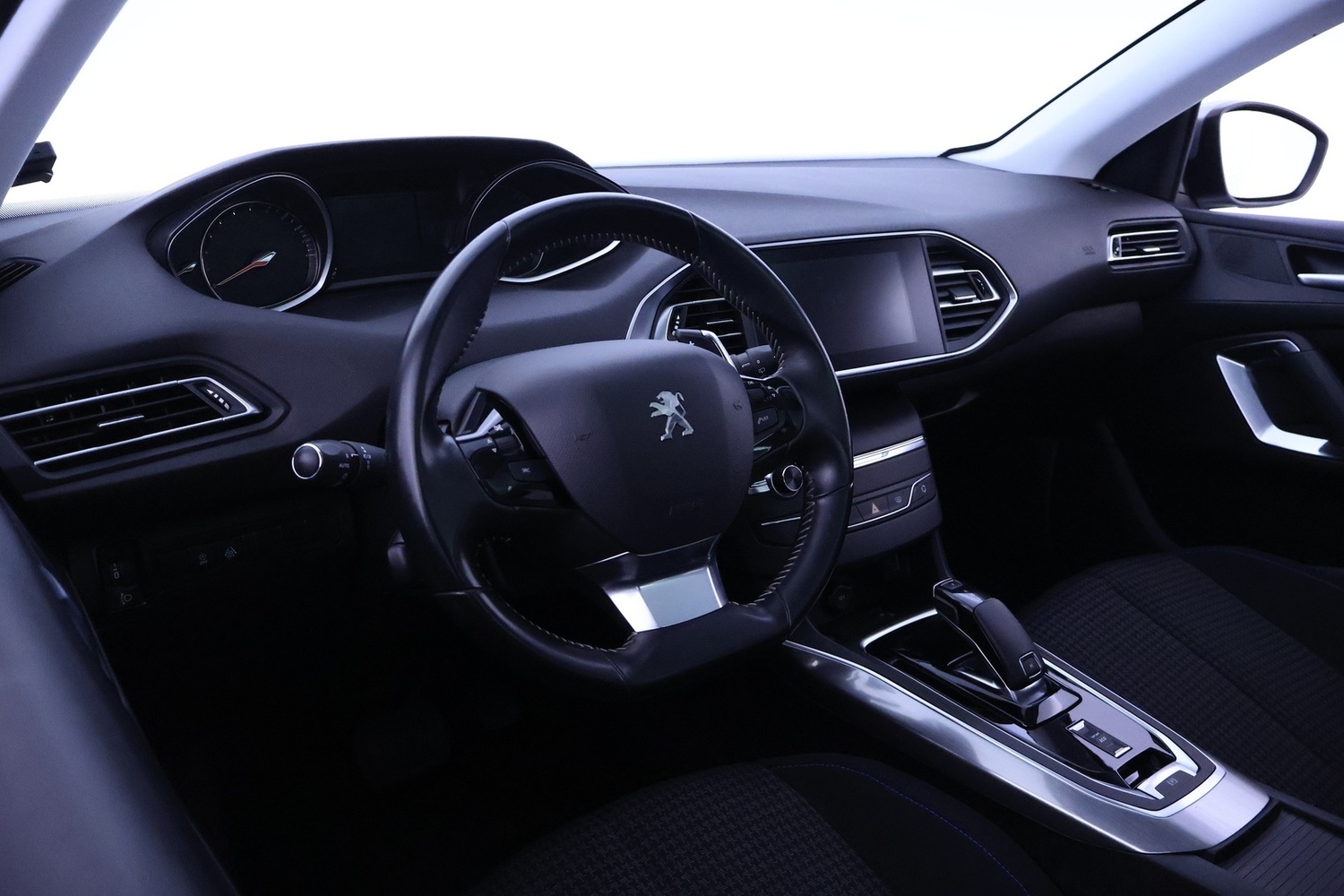 Peugeot 308 vaihtoauto