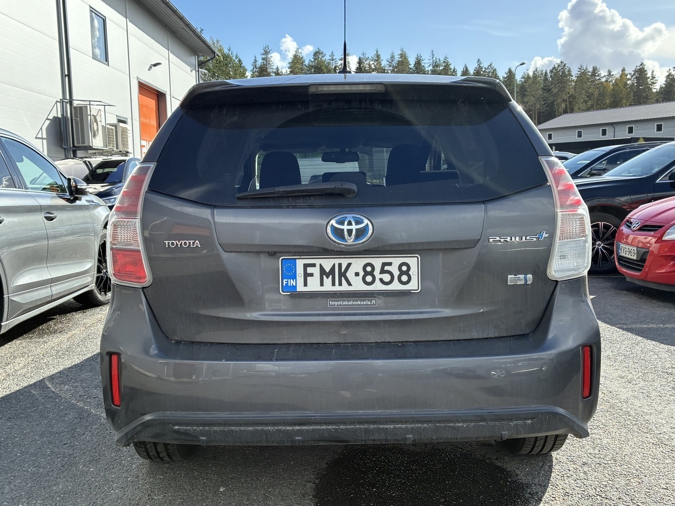 Toyota Prius+ vaihtoauto