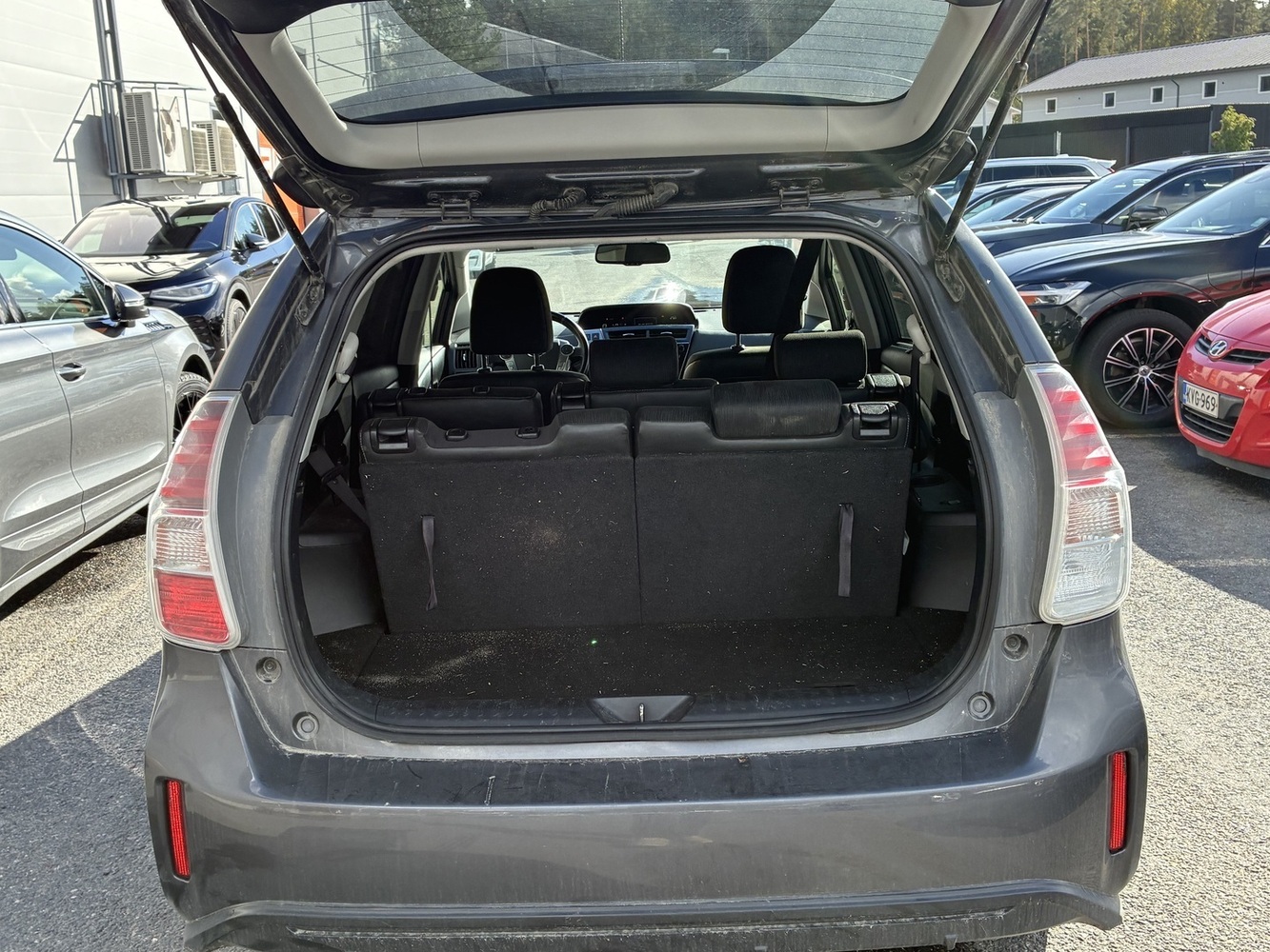 Toyota Prius+ vaihtoauto