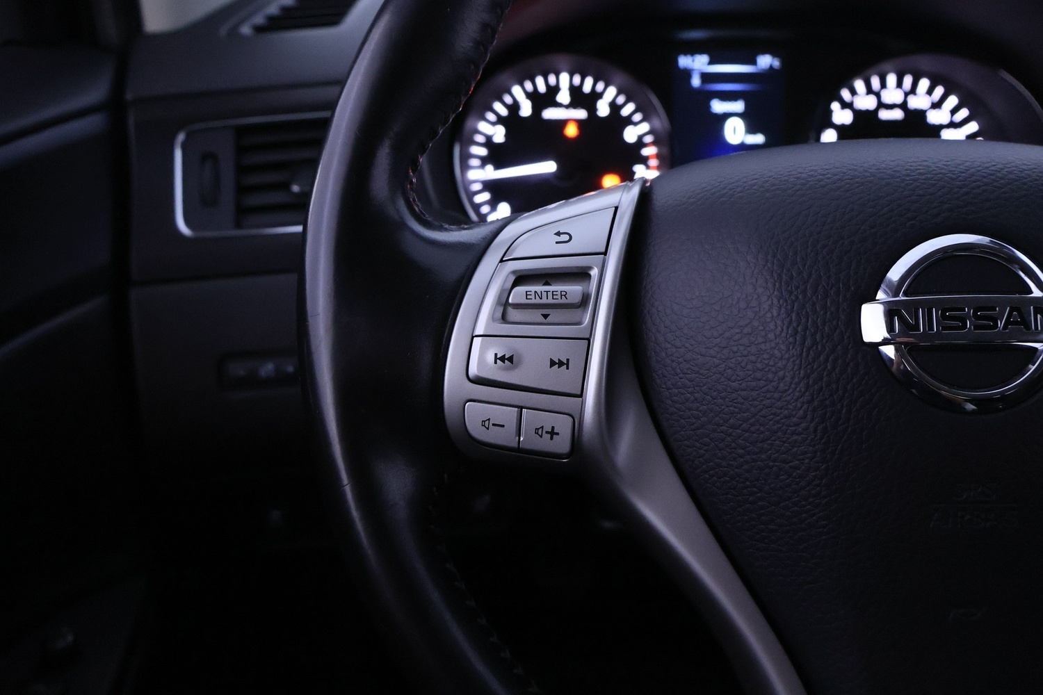 Nissan Pulsar vaihtoauto