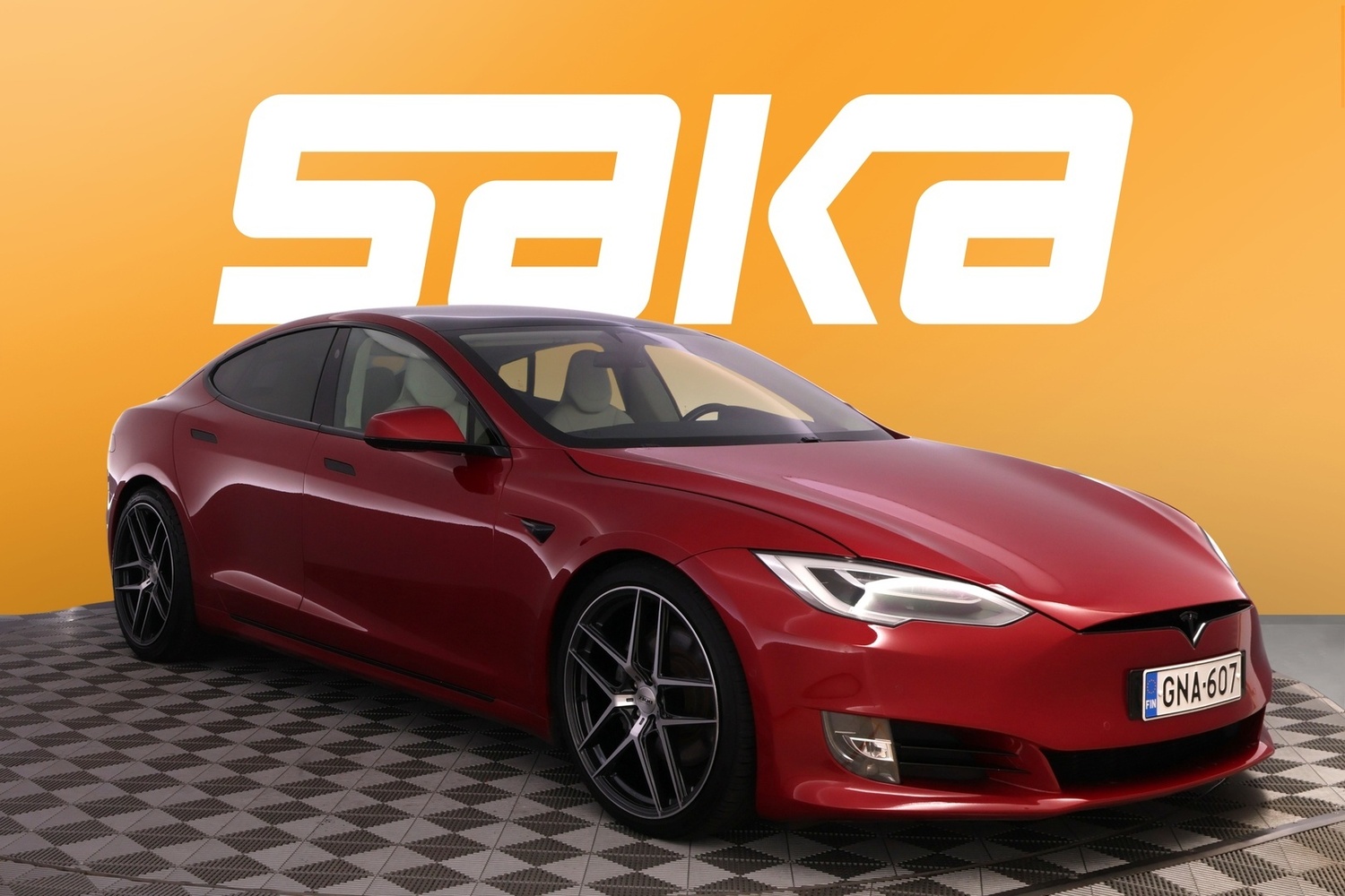 Tesla Model S vaihtoauto