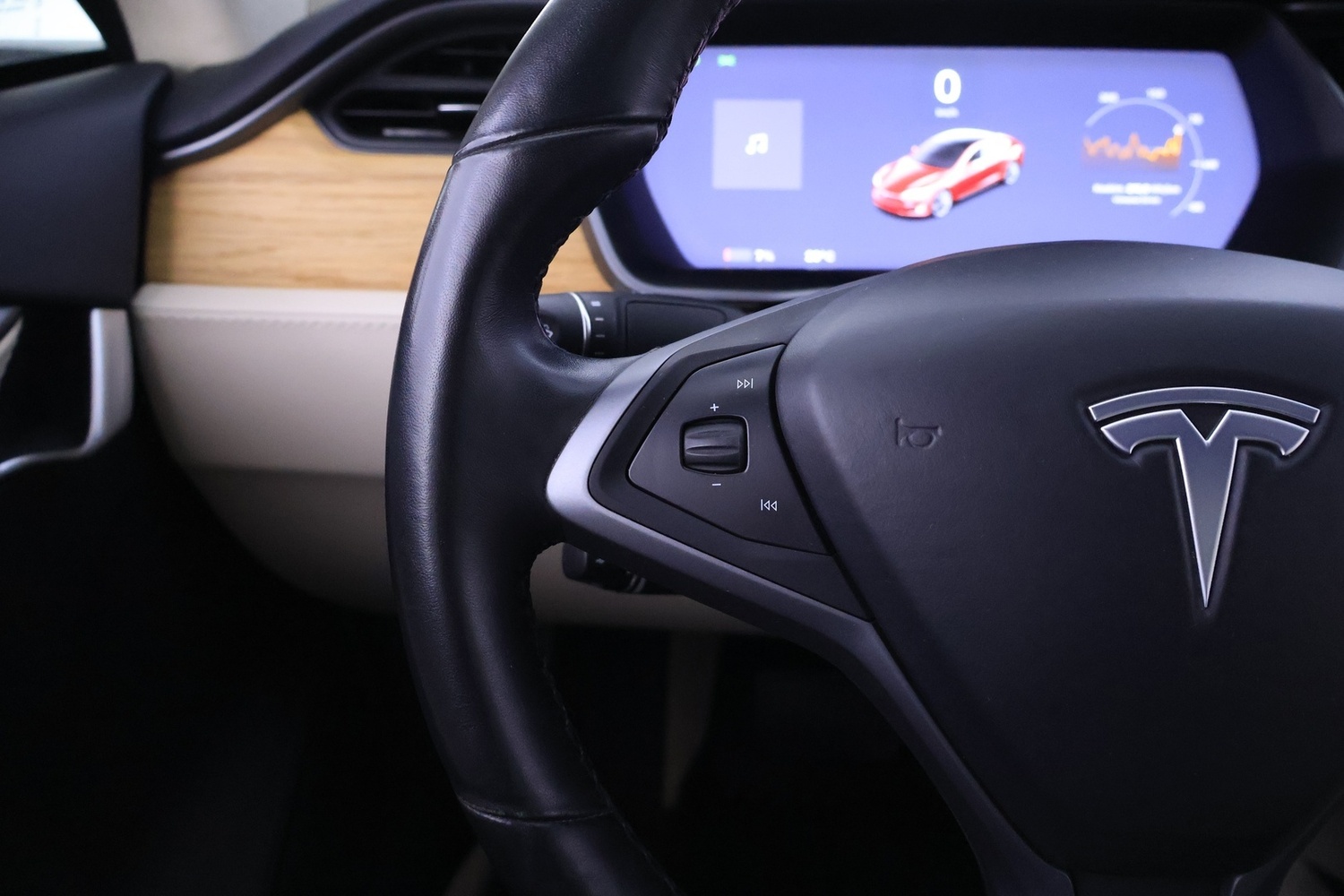 Tesla Model S vaihtoauto