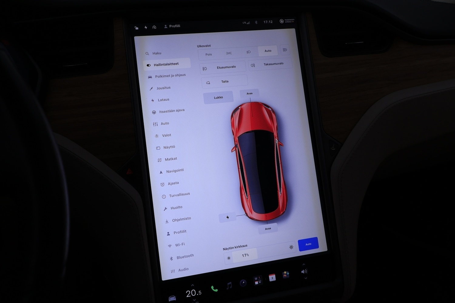 Tesla Model S vaihtoauto