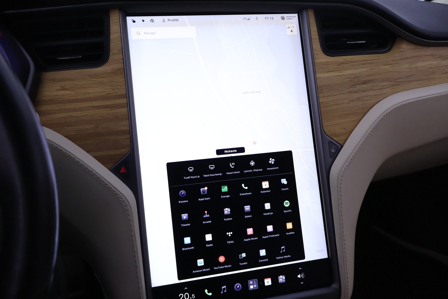 Tesla Model S vaihtoauto