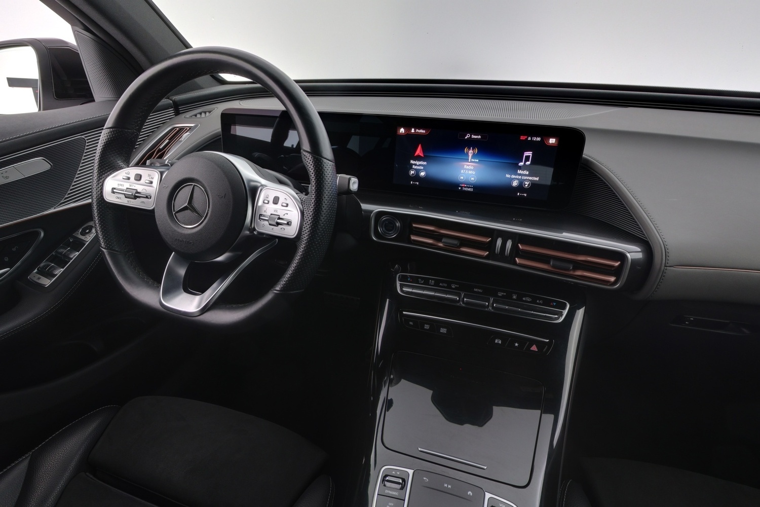 Mercedes-Benz EQC vaihtoauto