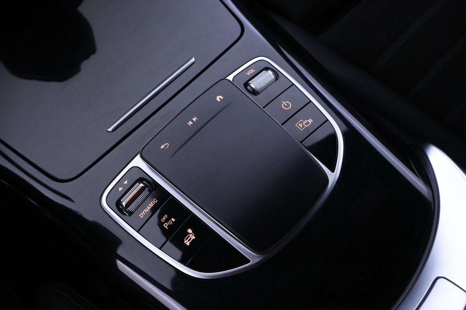 Mercedes-Benz EQC vaihtoauto