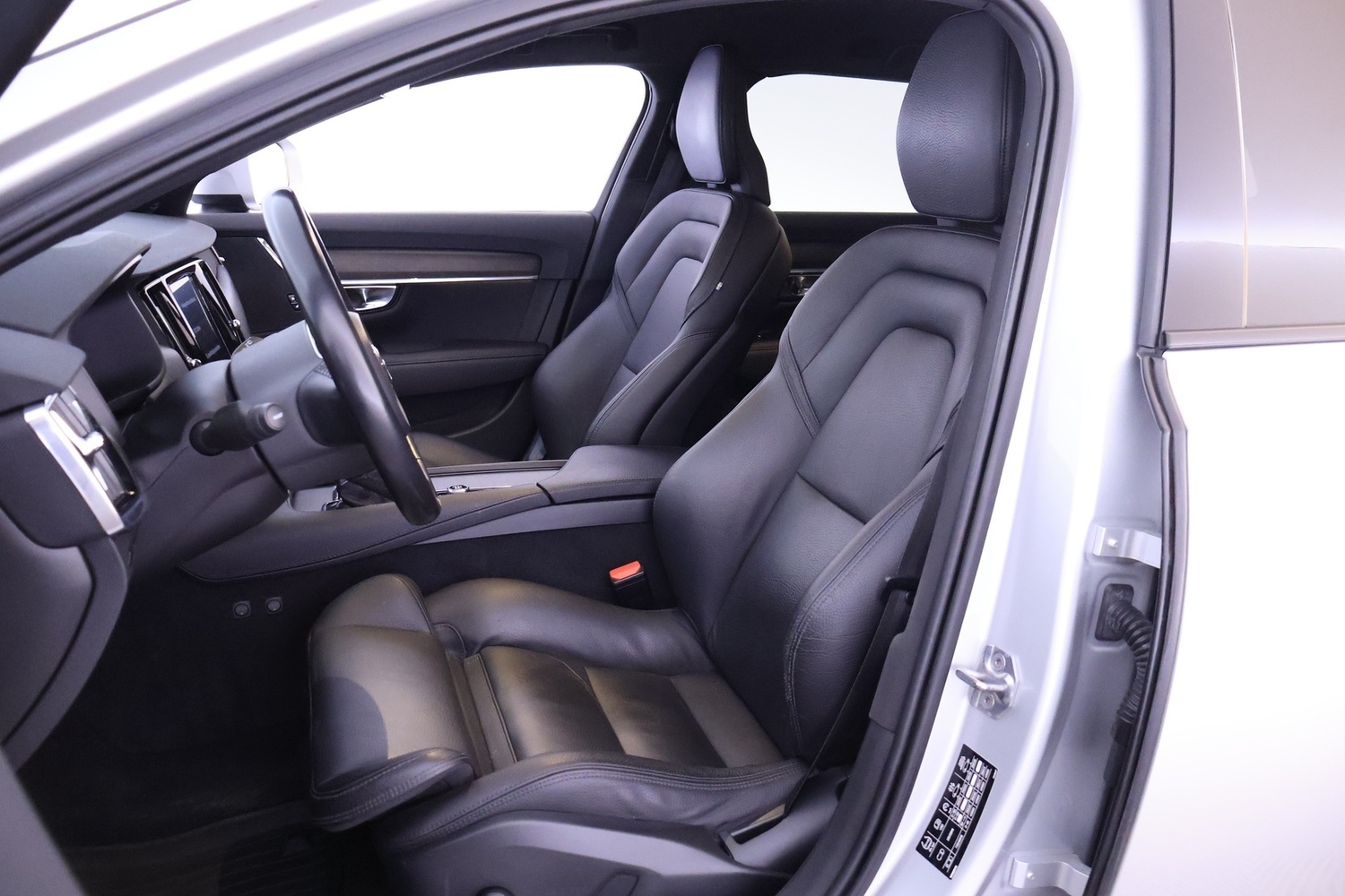 Volvo V90 Cross Country vaihtoauto
