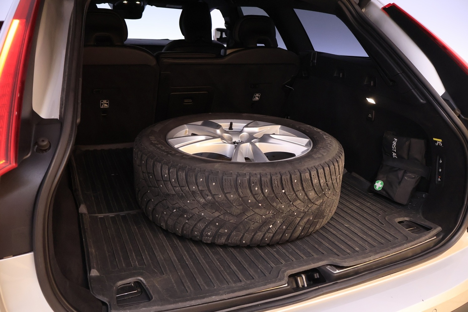 Volvo V90 Cross Country vaihtoauto