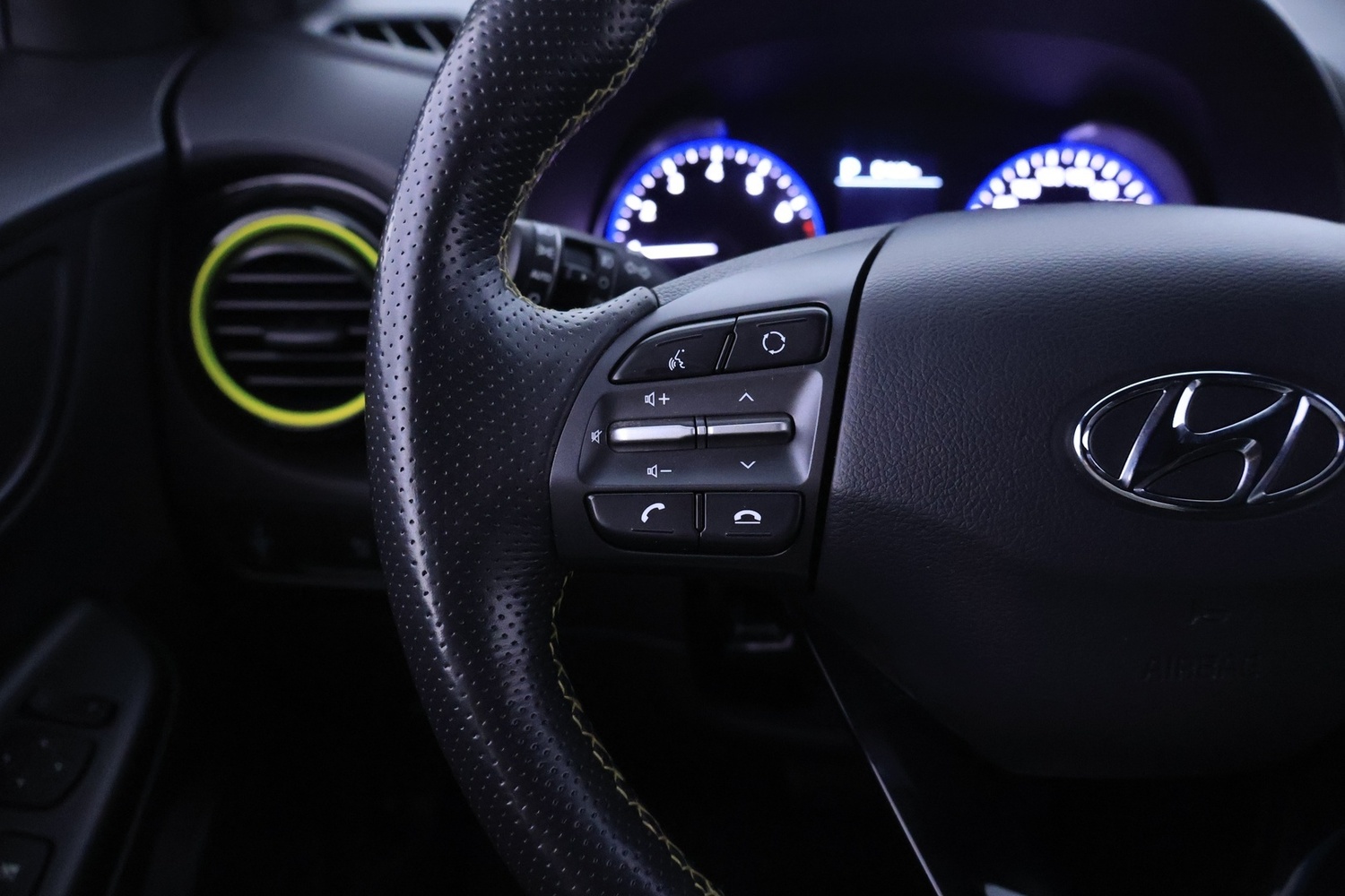Hyundai Kona vaihtoauto