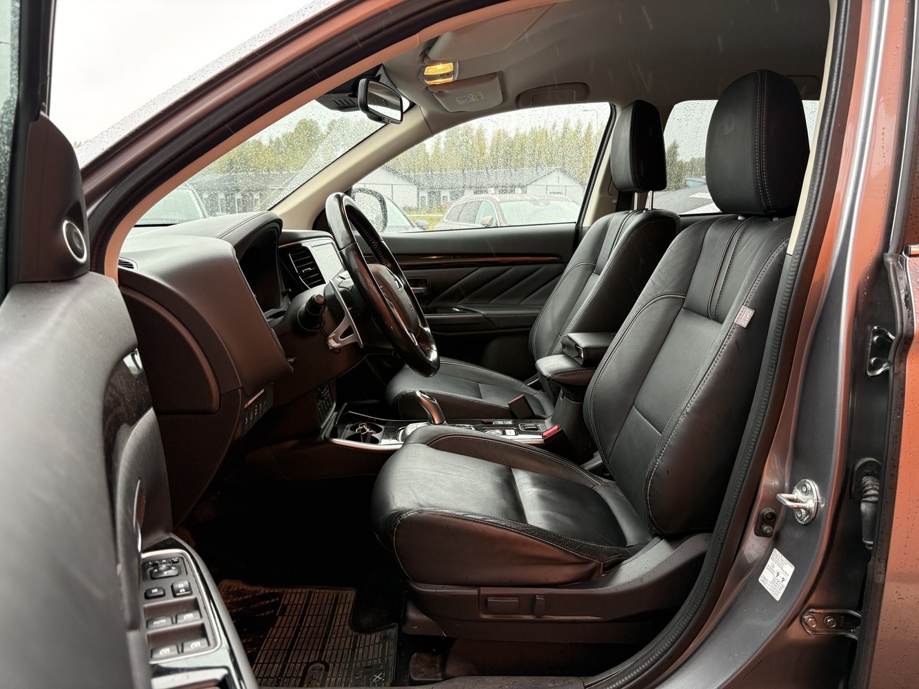 Mitsubishi Outlander vaihtoauto