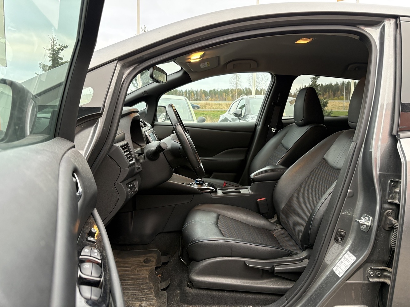 Nissan Leaf vaihtoauto