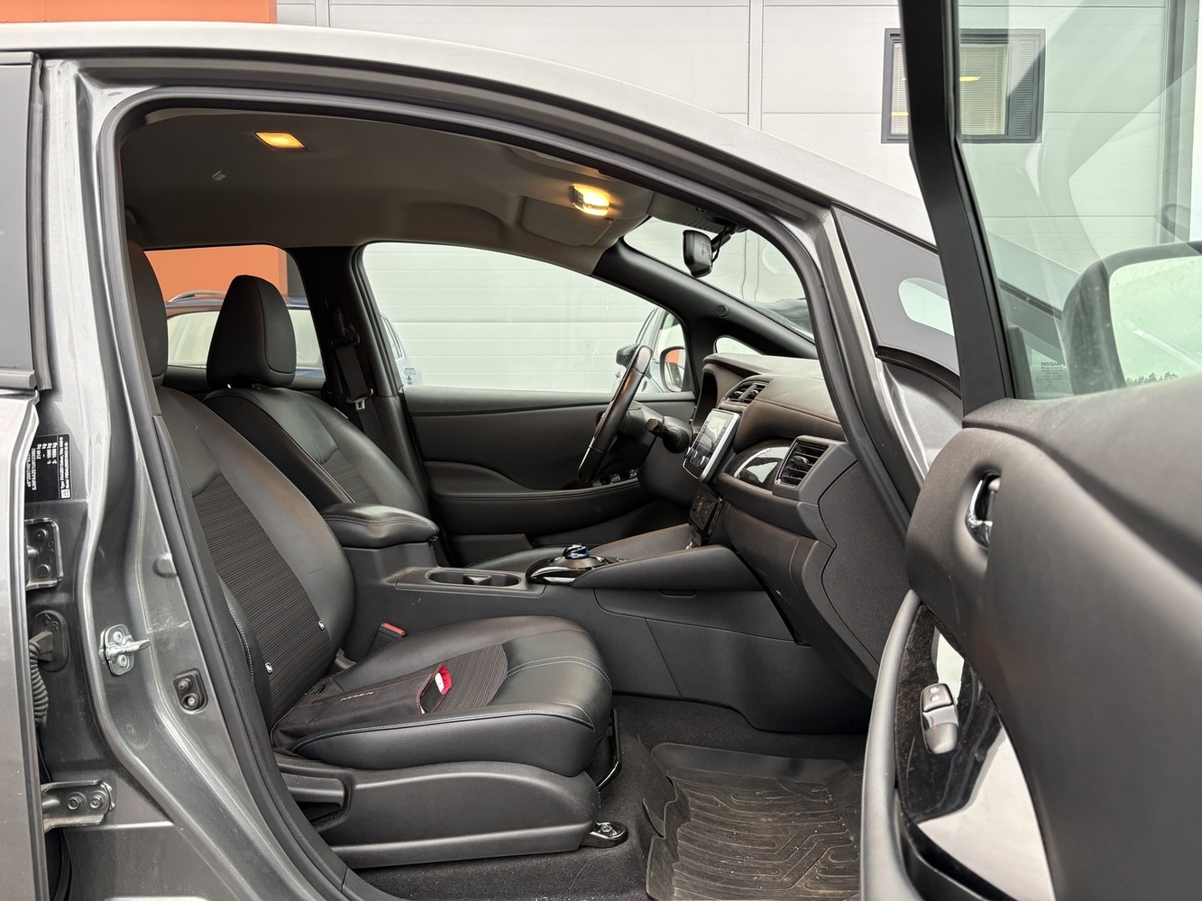 Nissan Leaf vaihtoauto