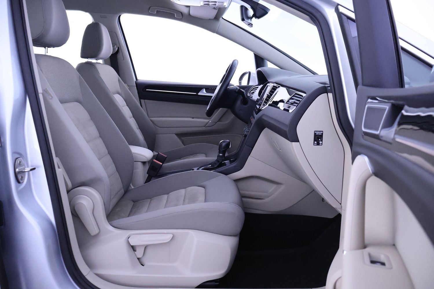 Volkswagen Golf Sportsvan vaihtoauto