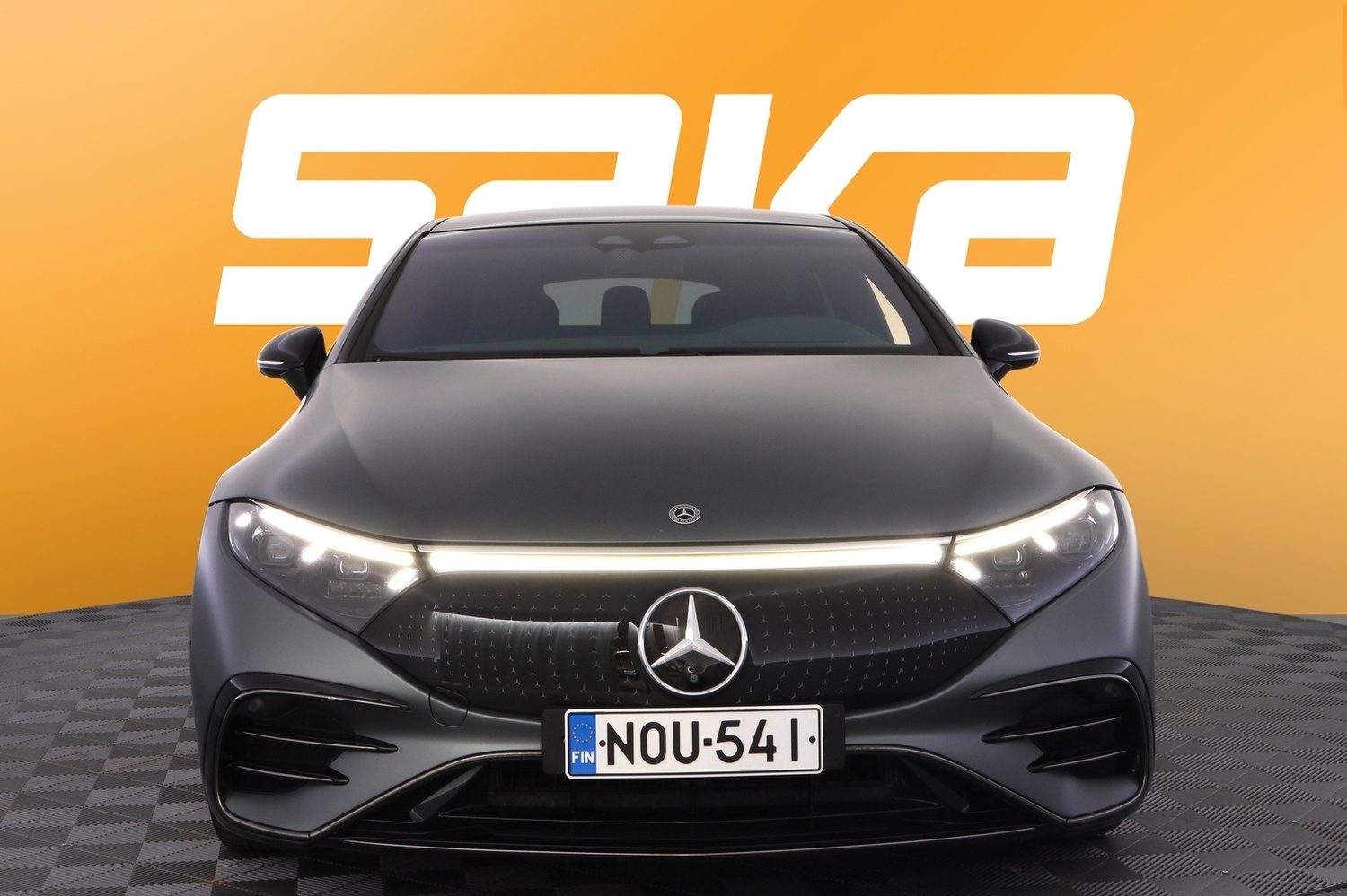 Mercedes-Benz EQS vaihtoauto