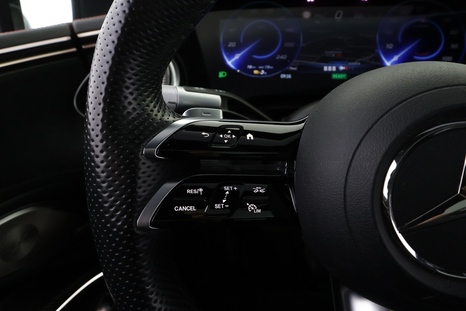 Mercedes-Benz EQS vaihtoauto