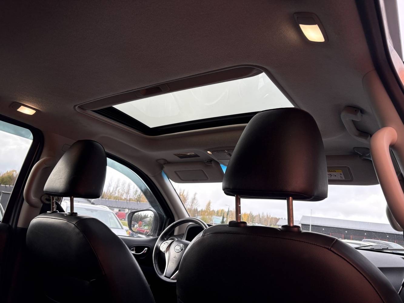 Nissan Navara vaihtoauto