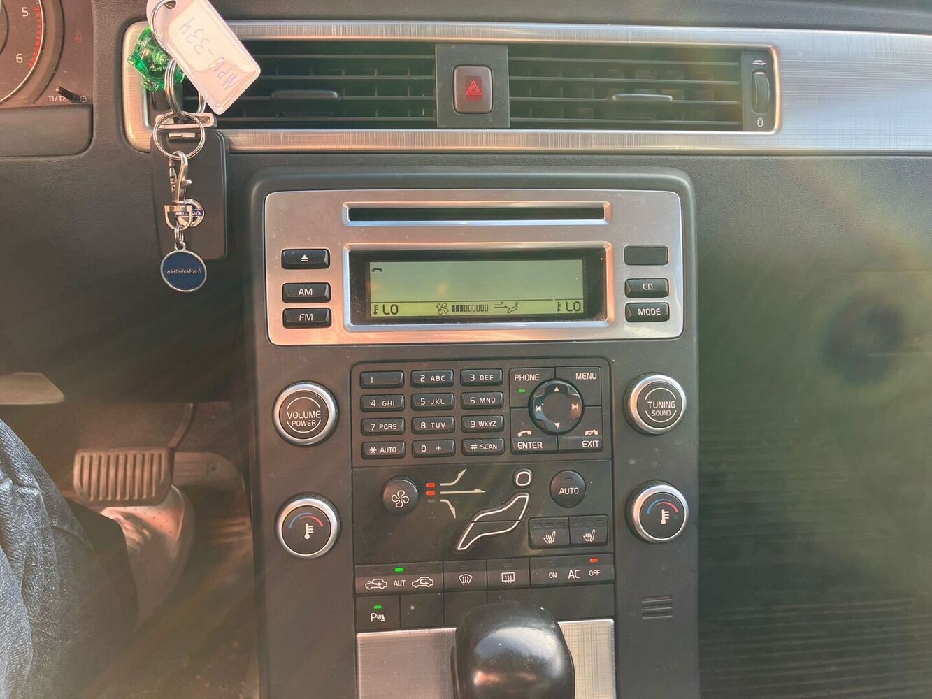 Volvo V70 vaihtoauto